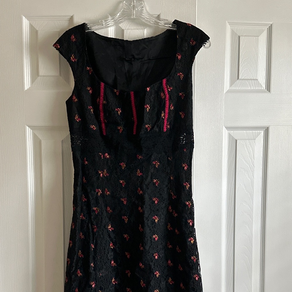 Black lace dress